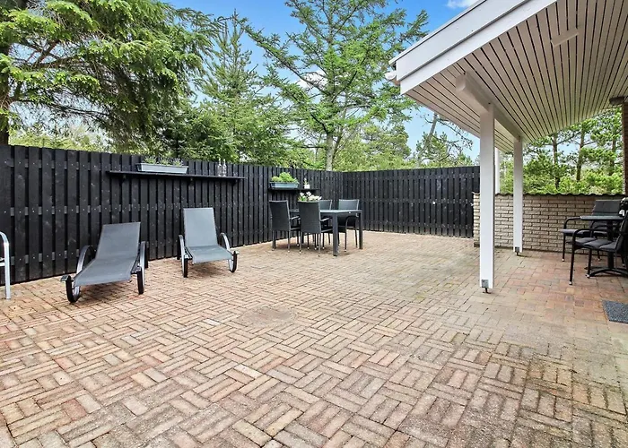 Casa vacanze Laurin - 600m From The Sea By Interhome